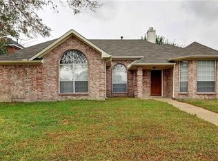 1633 Brook Stone Dr, Mesquite, TX 75181