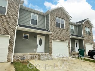 29 Christian Ct, Hurricane, WV 25526