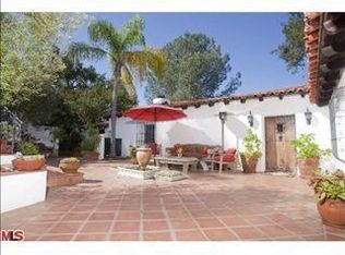 21154 Entrada Rd, Topanga, CA 90290