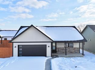 2106 Aruba Dr, Bedford, IN 47421