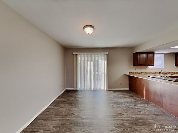 4th image of 2536 E Jerome Ave