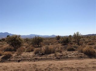 27071 N Humming Bird Ln, Meadview, AZ 86444