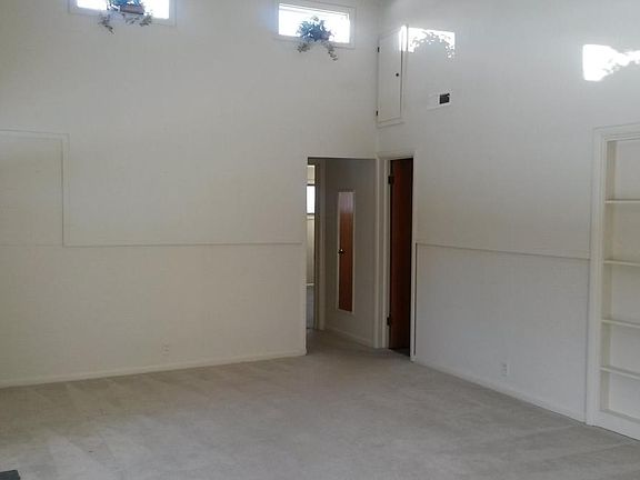 2nd image of 1135 Taylor St