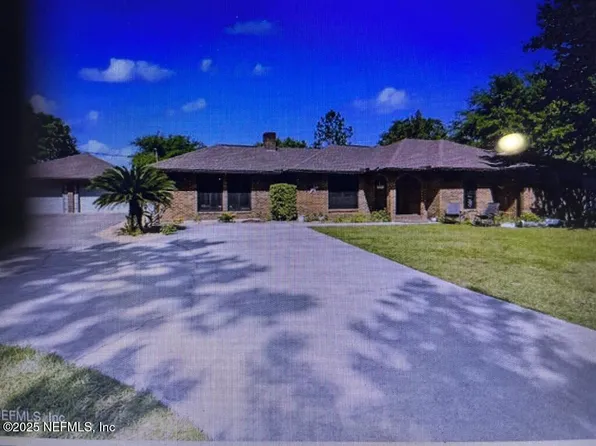 746 N LOWDER Street, Macclenny, FL 32063