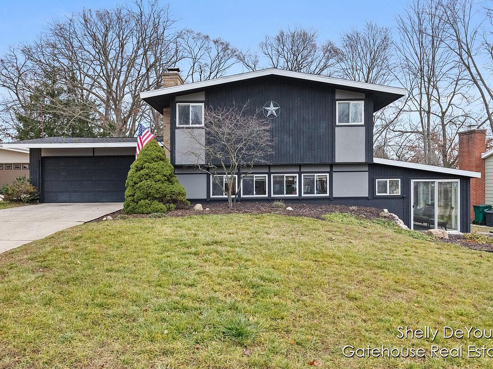 1st image of 8292 Atlanta Dr NE