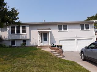 13724 Jefferson Cir, Omaha, NE 68137