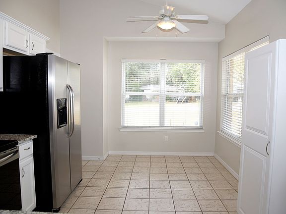 3rd image of 114 Quince Ave