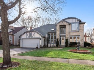 1107 Warren Ln, Vernon Hills, IL 60061