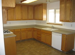 1409 S McCall St, Ridgecrest, CA 93555