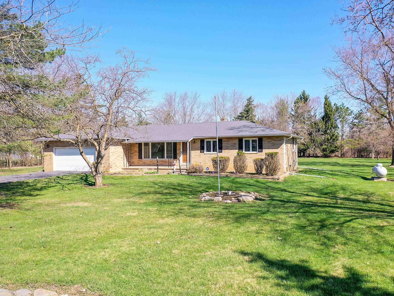 12033 E Carpenter Rd, Davison, MI 48423 Zillow