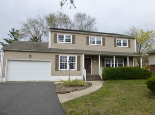 840 Girard Rd, Toms River, NJ 08753