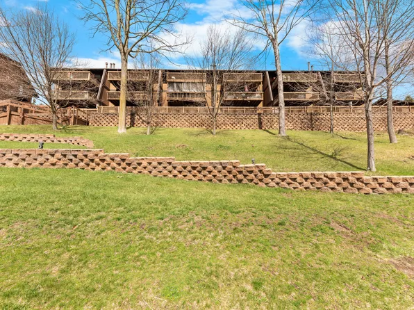 1742 Grove Rd #A-103, Ypsilanti, MI 48198