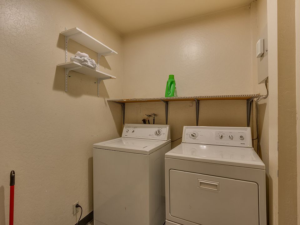 2nd image of 10825 Laurelwood Dr