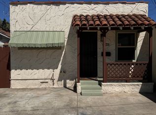 1427A E 33rd St, Signal Hill, CA 90755