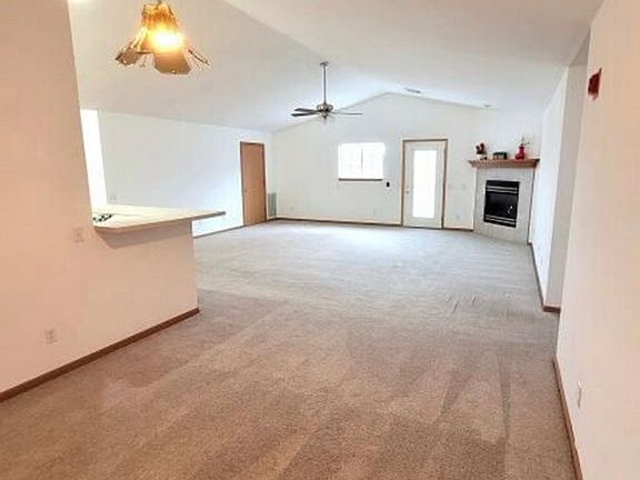 3rd image of 6083 Viroqua Dr #A