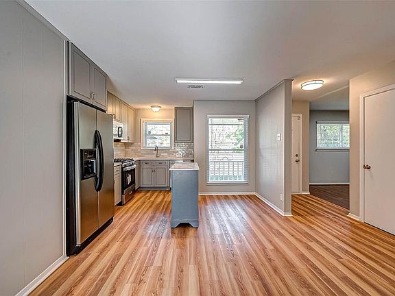 5th image of 5807 Nina Lee Ln