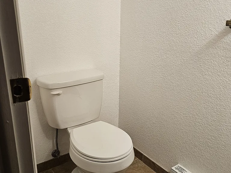 1/2 bath