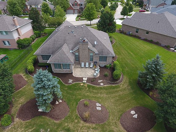 4th image of 405 Monterey Dr