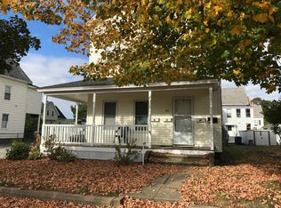 25 1st St #3, Leominster, MA 01453