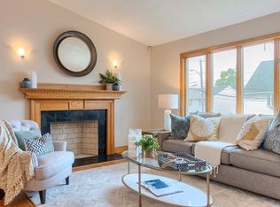 43 Greentree Ln, Revere, MA 02151