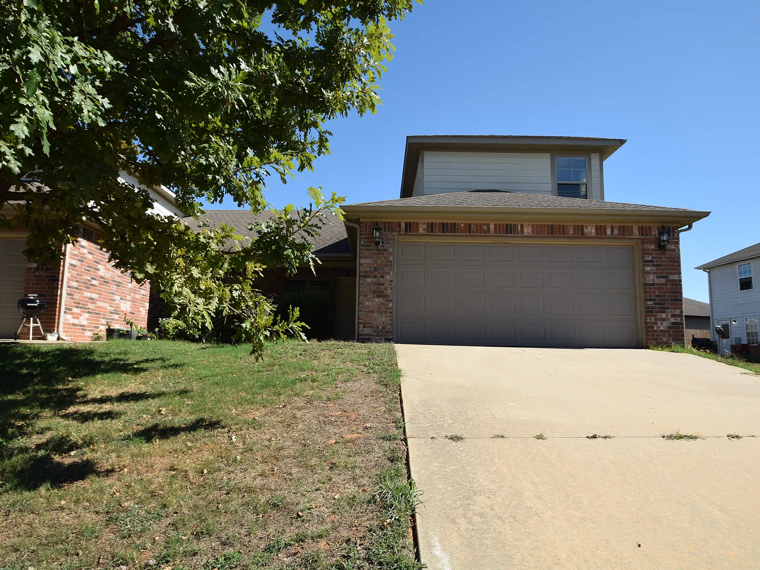 3 bed, 2.5 bath, 1623 sqft, $1,550 — Photo 1