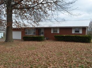 118 S East St, Mount Vernon, MO 65712