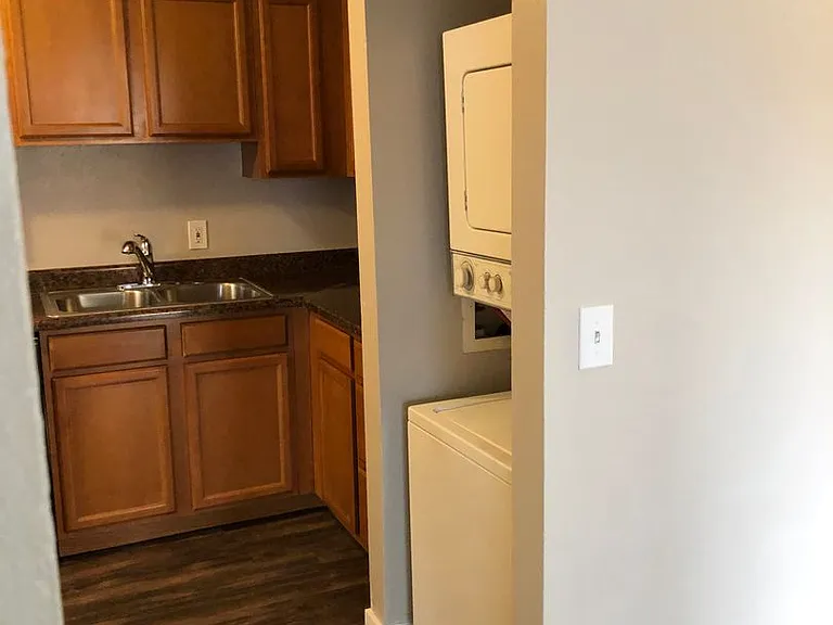 13160 E 13th Pl — Photo 3
