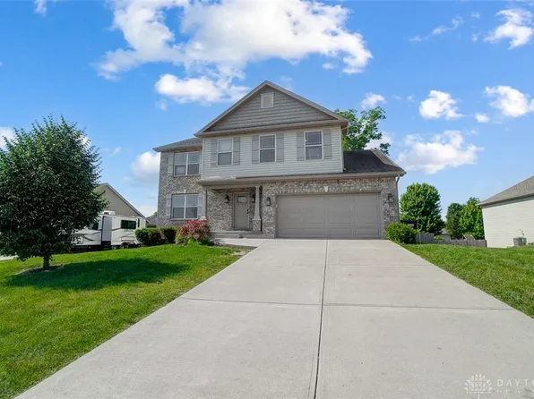 308 Deep Woods Ct, Carlisle, OH 45005
