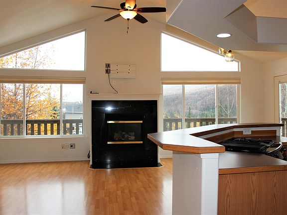 3rd image of 19517 Trail Bay Dr