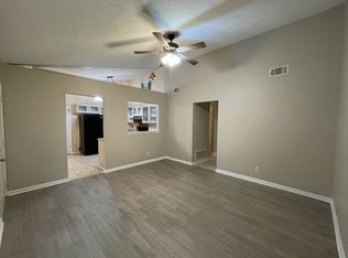 623 Honey Creek Ln, Hinesville, GA 31313