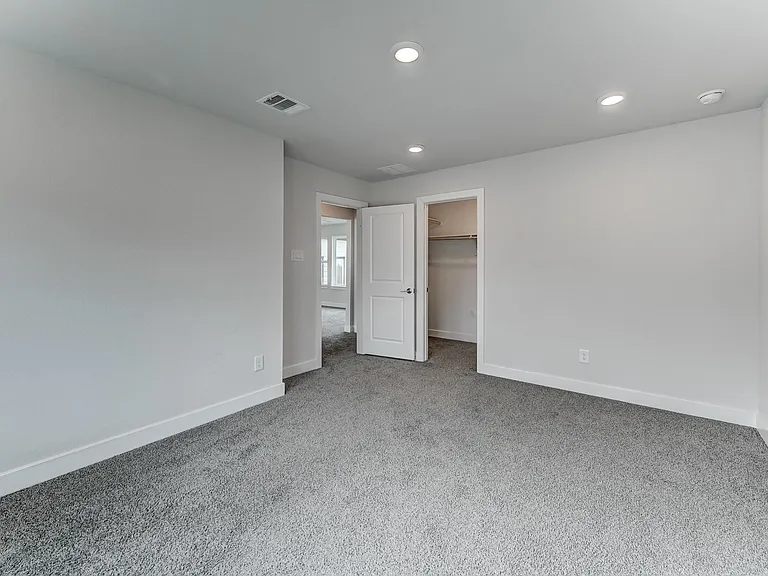 9522 Rialto Creek Dr — Photo 32