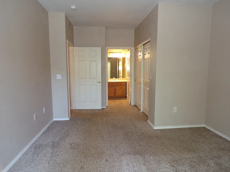 3815 Riviera Grv #101 — Photo 15