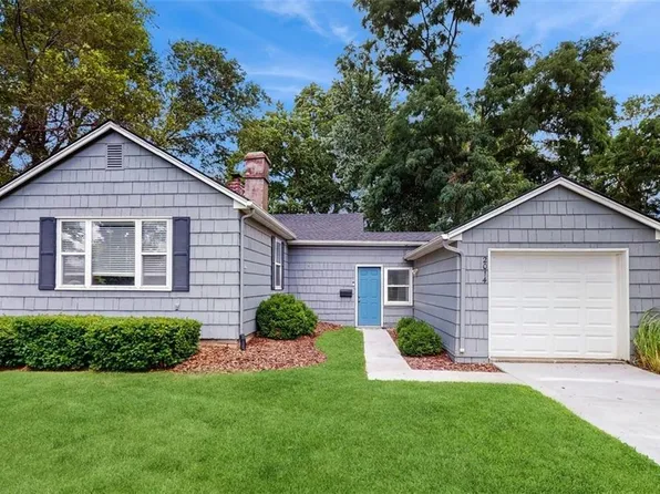 2014 W 74th St, Prairie Village, KS 66208