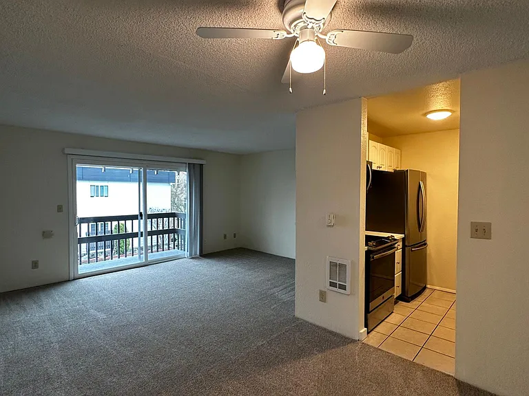 447 SW 155th St #S9 — Photo 3