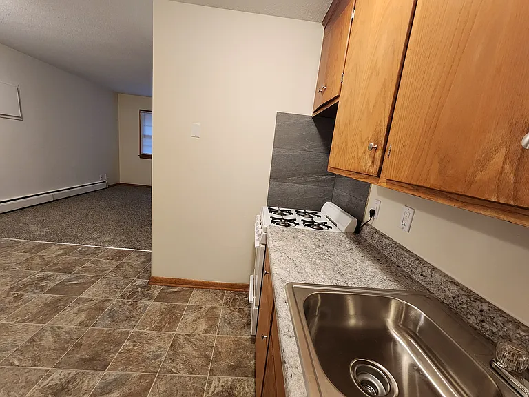 4707 University Ave NE — Photo 31