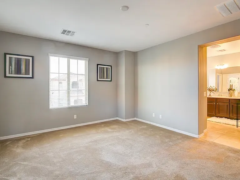 9238 W Coolbrook Ave — Photo 6