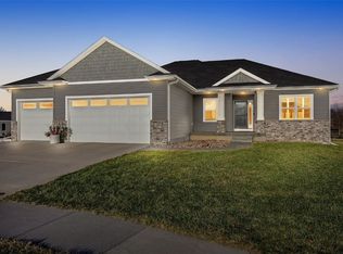 1052 Tramore Ct, Marion, IA 52302