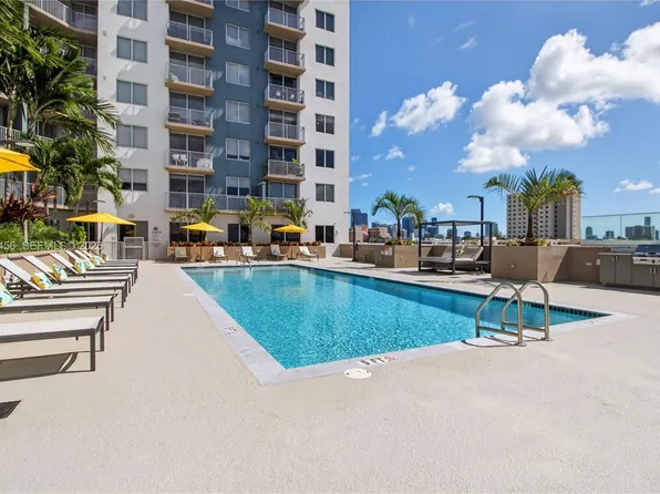 1110 NW 1st St #705, Miami, FL 33128