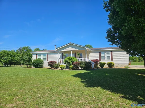 9856 Blue Pond Blvd W, Sylvania, AL 35988