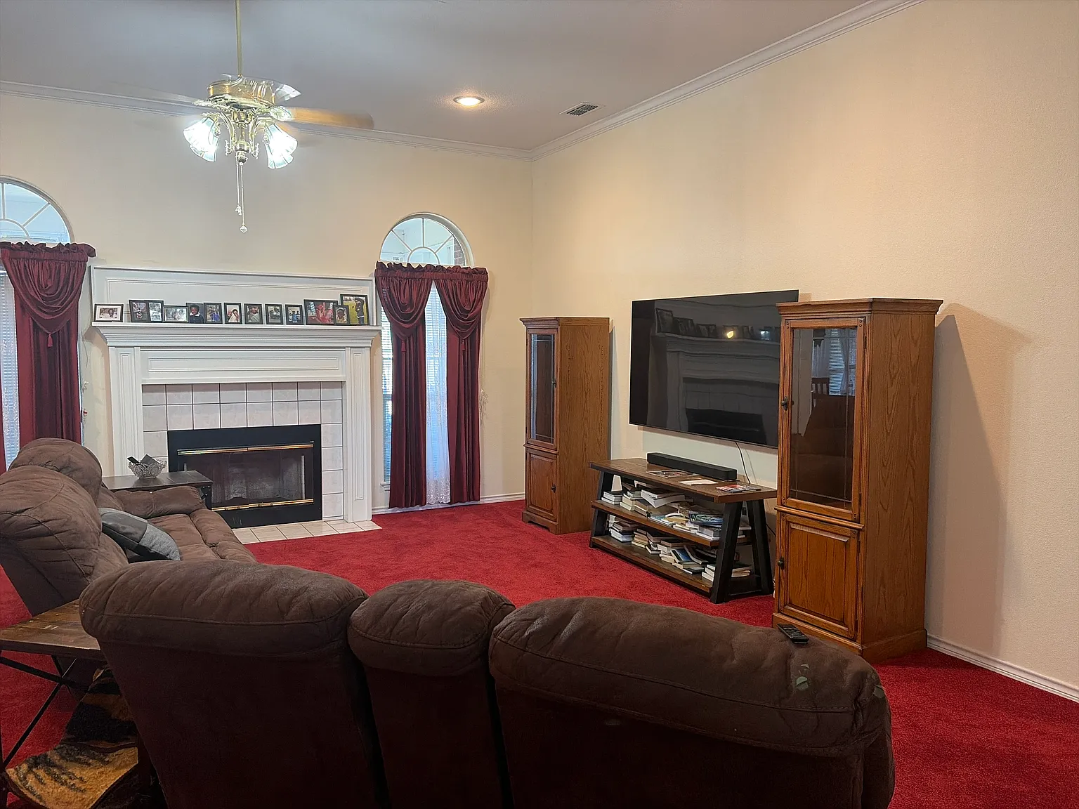 5 bed, 2226 sqft, $5,000 — Photo 4