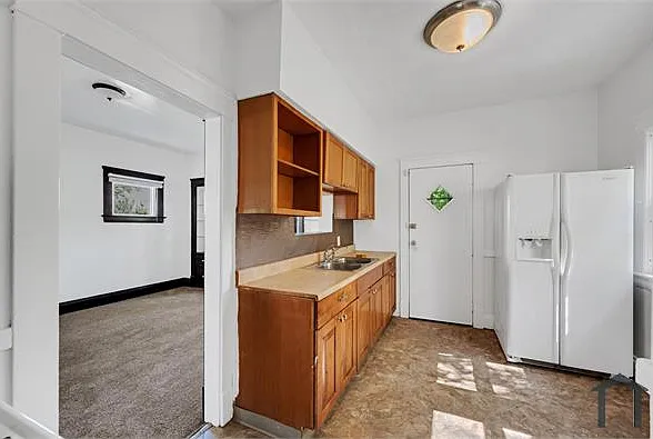 3 bed, 1375 sqft, $1,720 — Photo 4