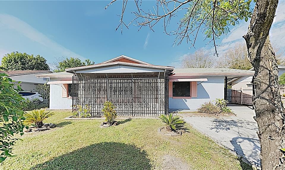 1st image of 1320 Croyle Dr