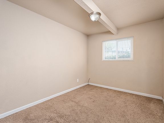4th image of 290 Lindley Dr
