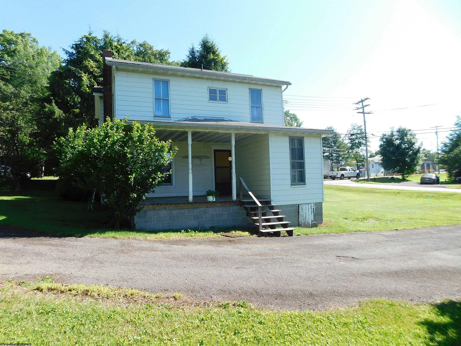 331 Morgantown St photo 1