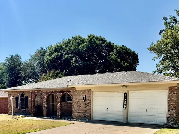 606 Pepperidge Ct, Arlington, TX 76014