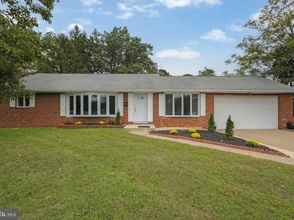 104 Cooper Rd, Voorhees, NJ 08043
