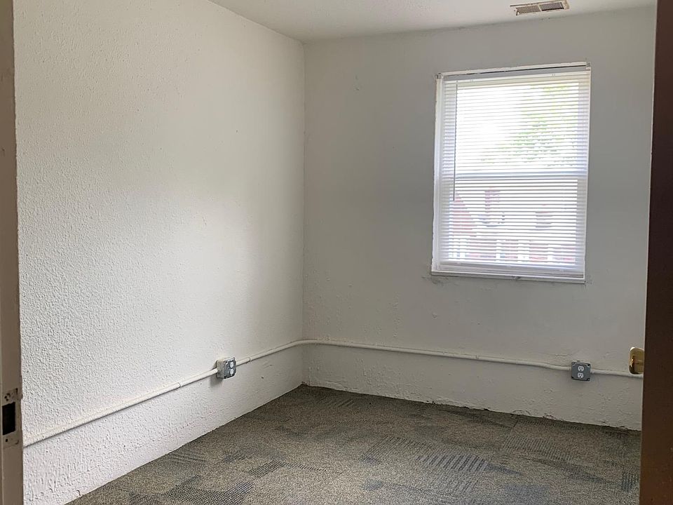 2nd image of 618 Versailles Ave #35