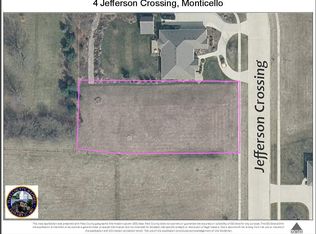 4 Jefferson Xing, Monticello, IL 61856