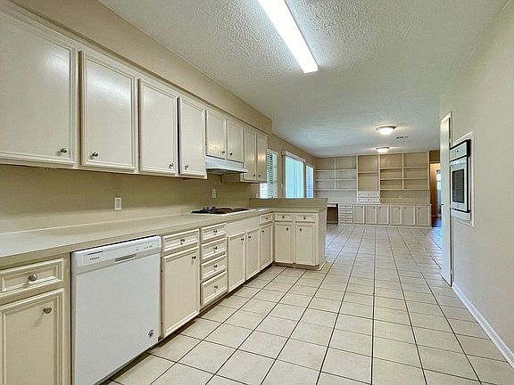 5th image of 5763 Winding Creek Way