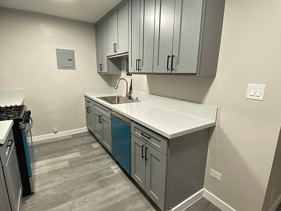 3rd image of 10831 Fruitland Dr #102
